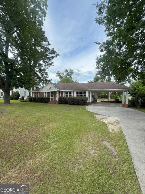 A home in Cochran