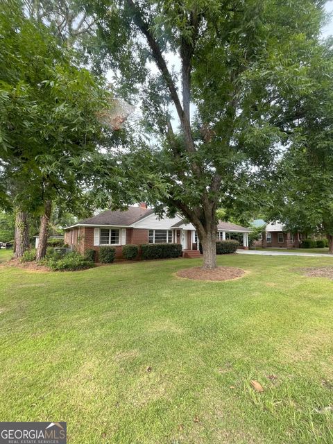 A home in Cochran