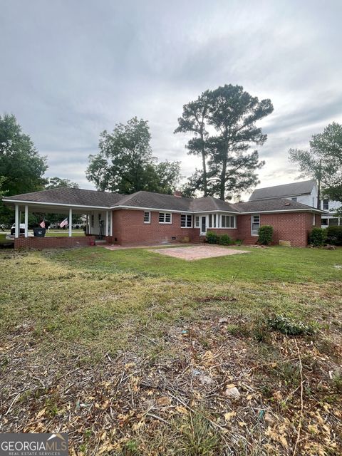 A home in Cochran