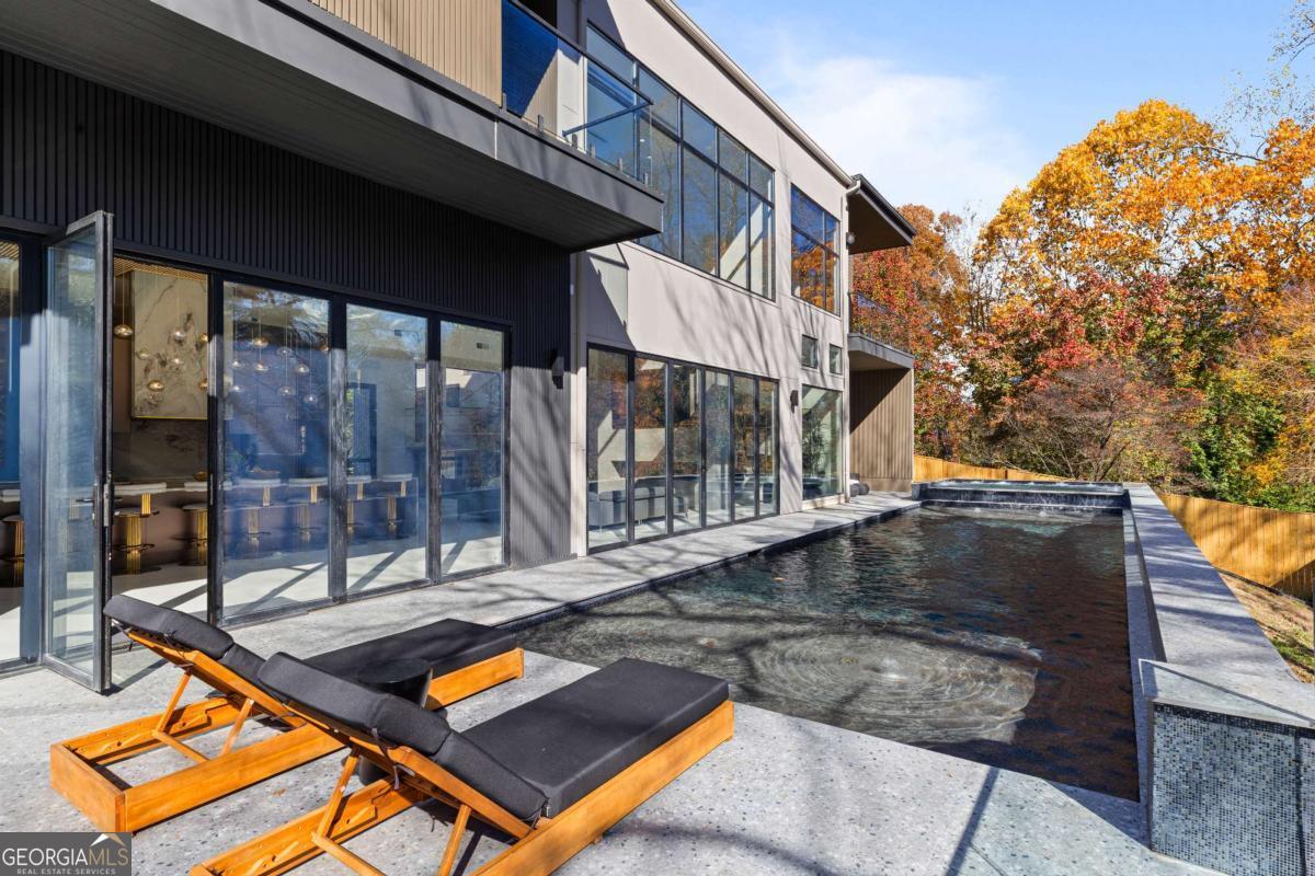 3600 Lower Roswell RD