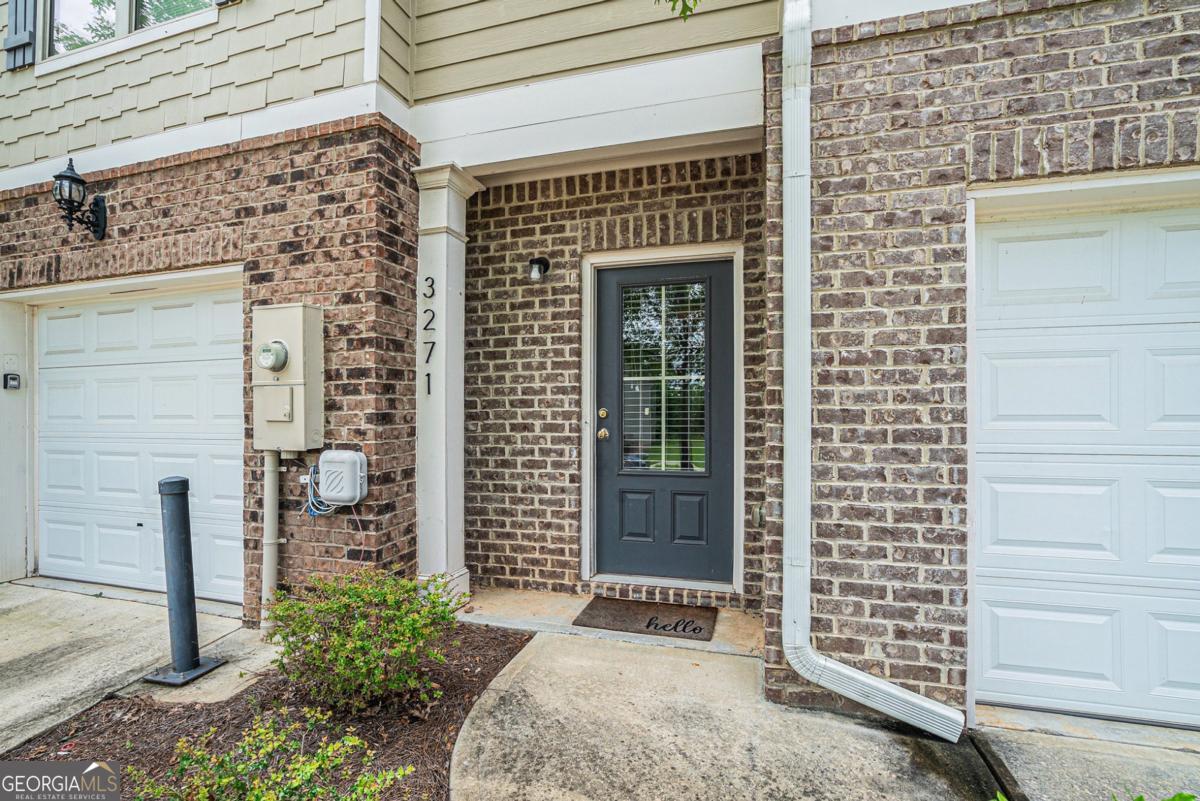 3271 Pennington DR