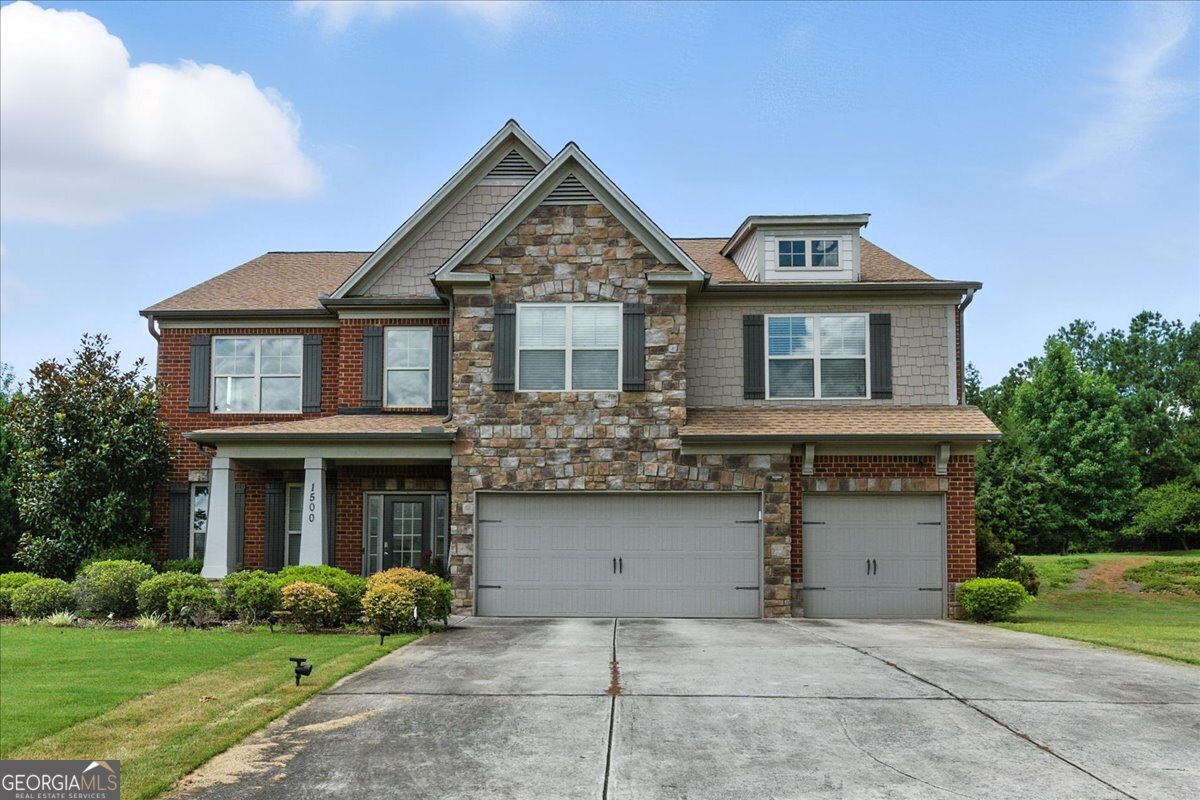Welcome to this spacious and energy-efficient home in the desirable Summit Creek swim and tennis community. Situated on a large, level 0.76-acre lot, this 5-bedroom, 3.5-bathroom home offers an open-concept layout with tall ceilings and abundant natural light throughout. The kitchen features granite countertops, a large island with breakfast bar, stainless steel appliances, canned lighting, and plenty of cabinet space. The formal dining room showcases coffered ceilings, and the living room includes custom built-in bookshelves, creating a warm and inviting space. Upstairs offers a generous loft area and a huge owner's suite with a private sitting area, fireplace, dual walk-in closets, and a spacious bathroom with double vanities, soaking tub, and separate shower. The home also includes solar panels for energy savings, a 3-car garage, hardwood, tile, and carpet flooring, and large windows throughout. It also has a brand new roof, adding even more value and peace of mind. The backyard is ideal for entertaining, featuring a gazebo and plenty of room for gatherings. Conveniently located just minutes from I-20, shopping, schools, and more.
