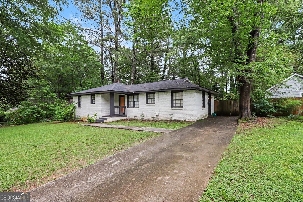 Photo of 3743 Poplar Drive, Clarkston, GA 30021 (MLS # 10774831)