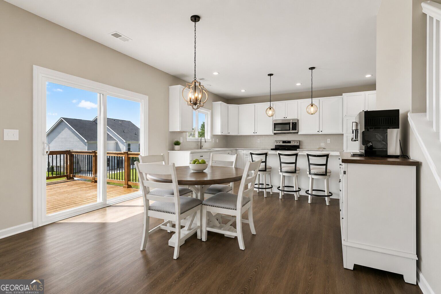 31 Okeechobee WAY