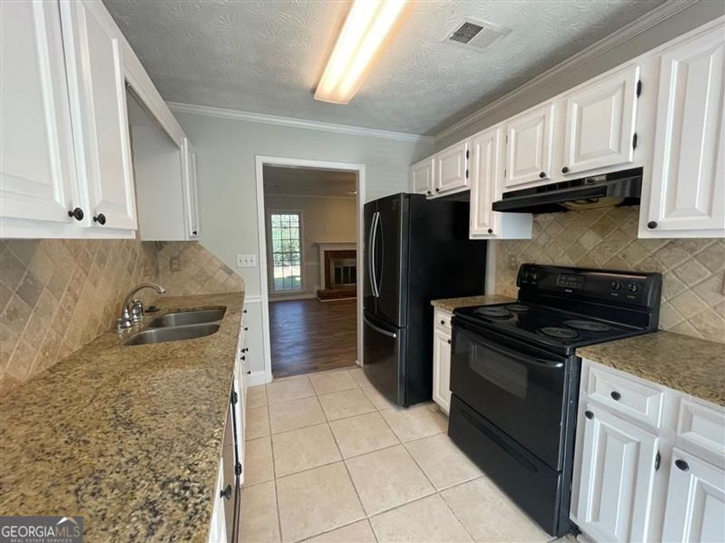 Photo of 2930 Governors Court, Marietta, GA 30066 (MLS # 10721786)