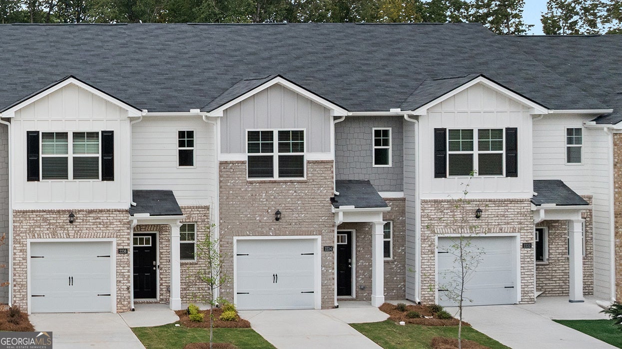 2035 Windward RD