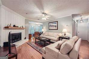 1204 Lake Pointe CIR