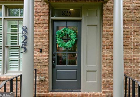 Photo of 825 Virginia Park Circle NE, Atlanta, GA 30306 (MLS # 10742961)