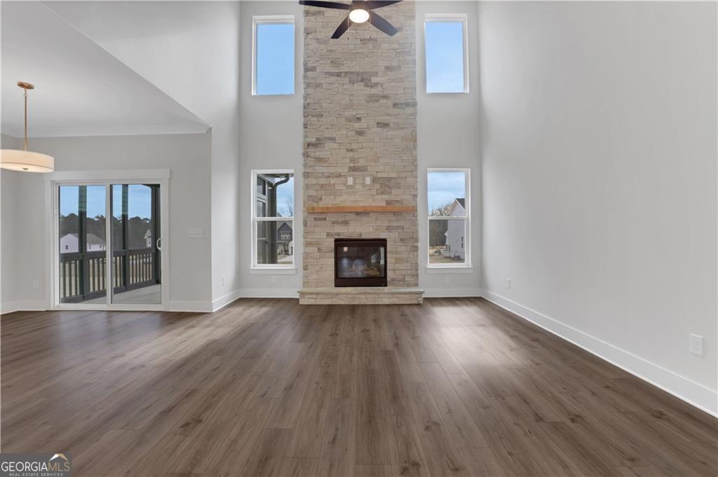 140 Coffee LN