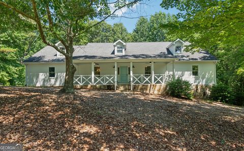 Single Family Residence in Flowery Branch GA 5215 Clinchem Falls Drive.jpg