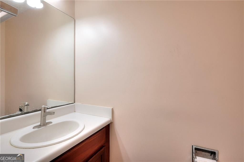 Lilburn, Georgia 30047, United States, 3 Bedrooms Bedrooms, ,3 BathroomsBathrooms,Residential,Active,172862