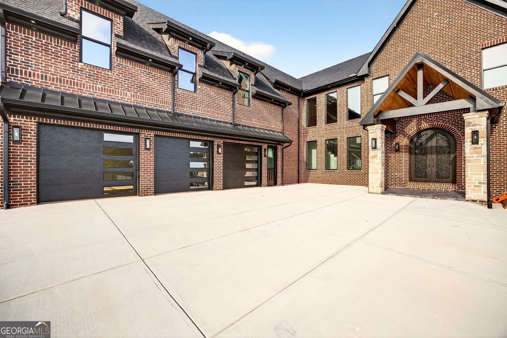 Photo of 403 Thunder Road, Buford, GA 30518 (MLS # 10671448)