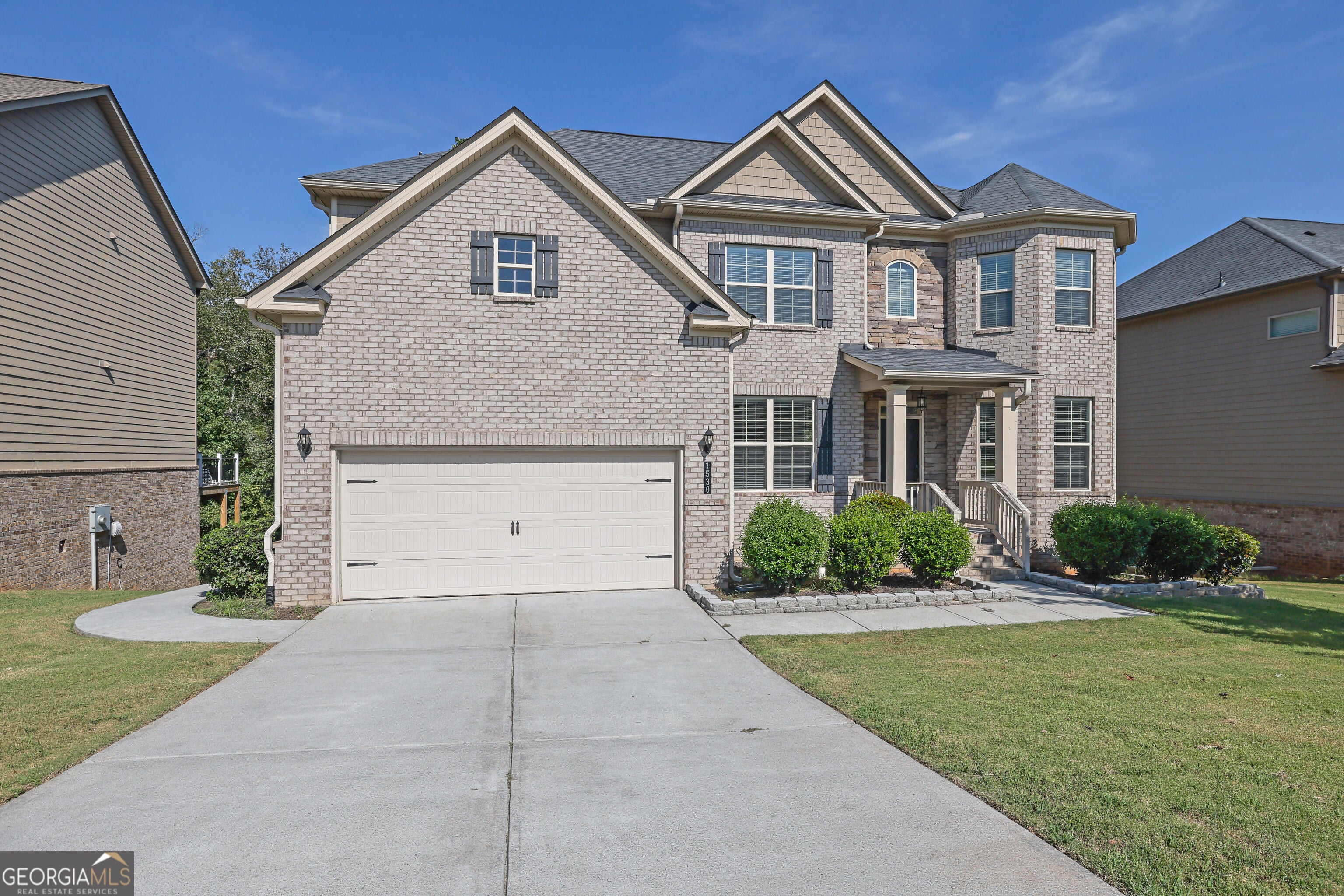 1530 Dahlia DR