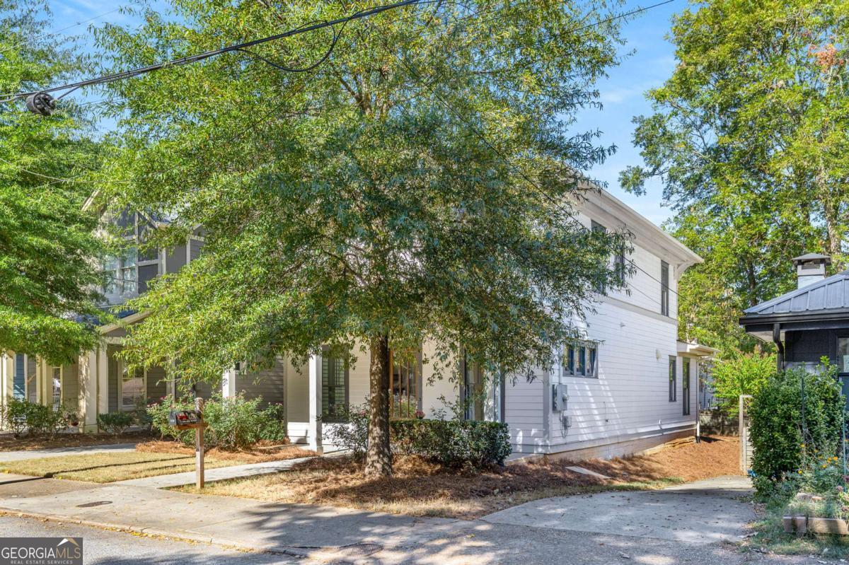 1250 SE OAK GROVE AVE SE