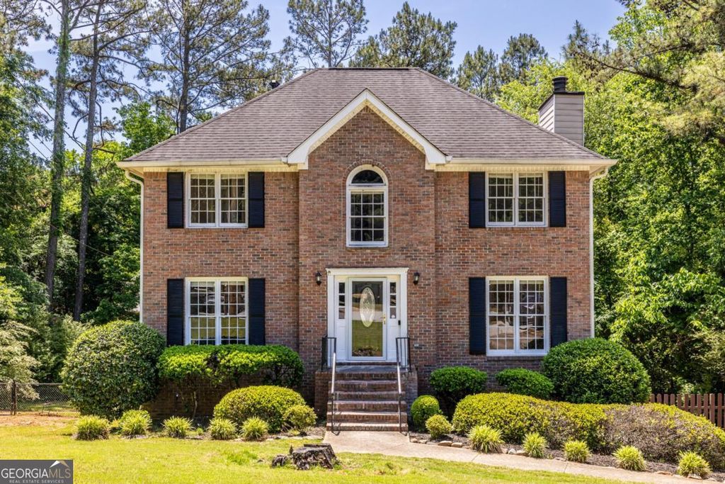 Photo of 1093 Wash Lee Drive SW, Lilburn, GA 30047 (MLS # 10760348)