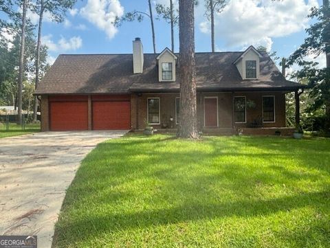 A home in Valdosta