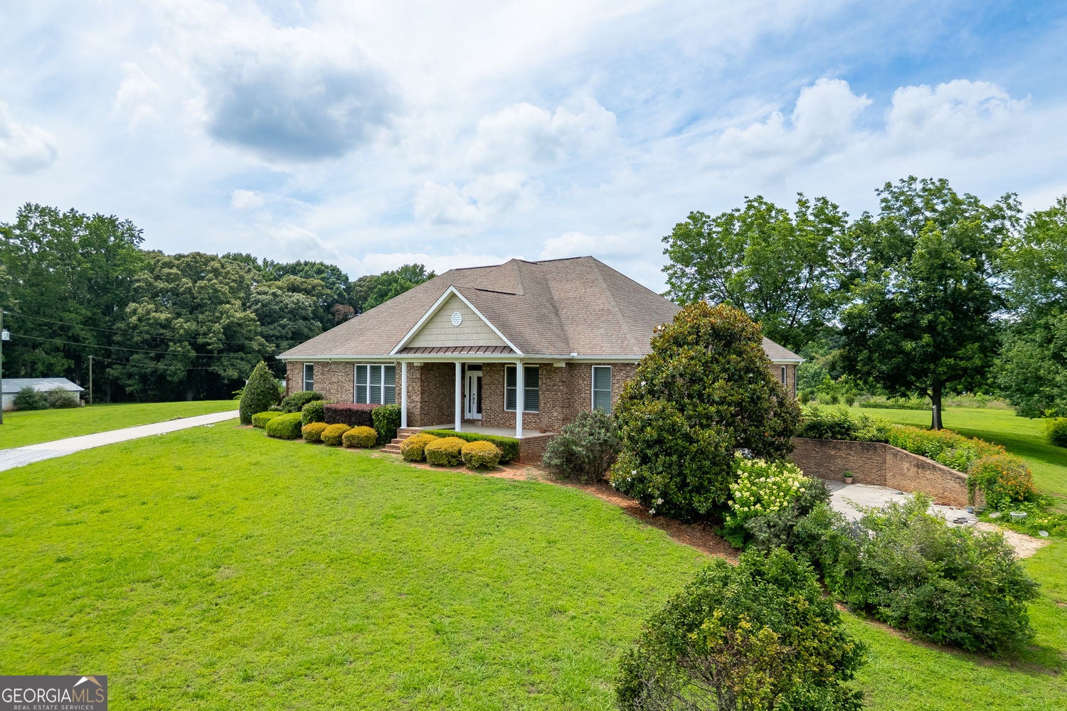 563 Martin RD