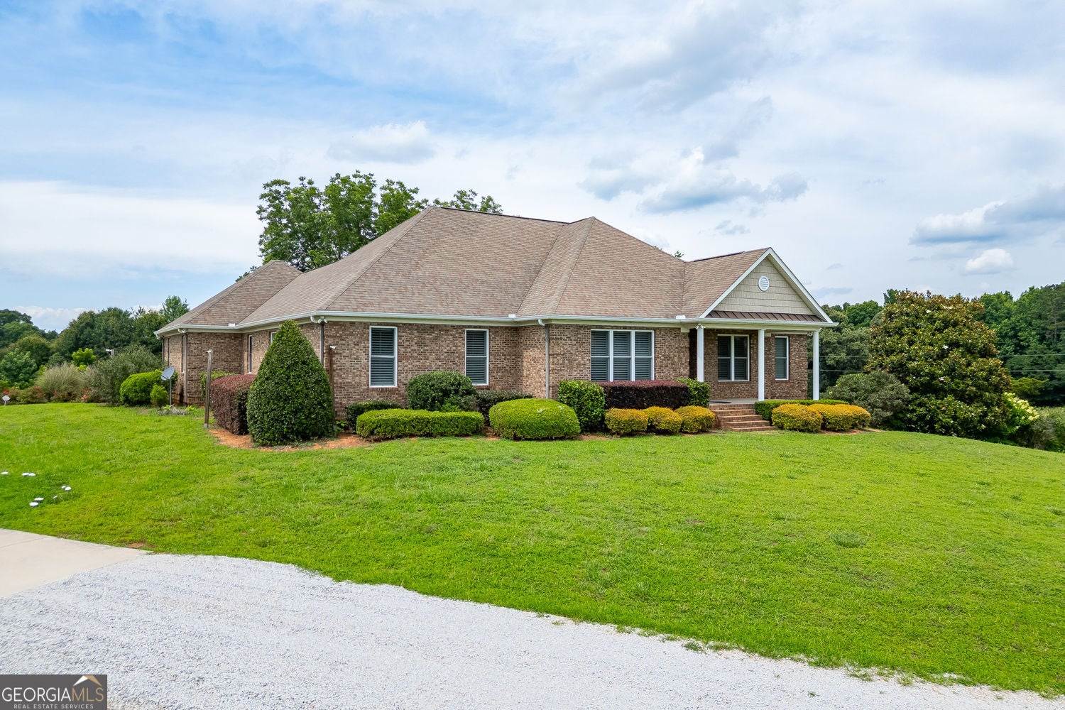 563 Martin RD