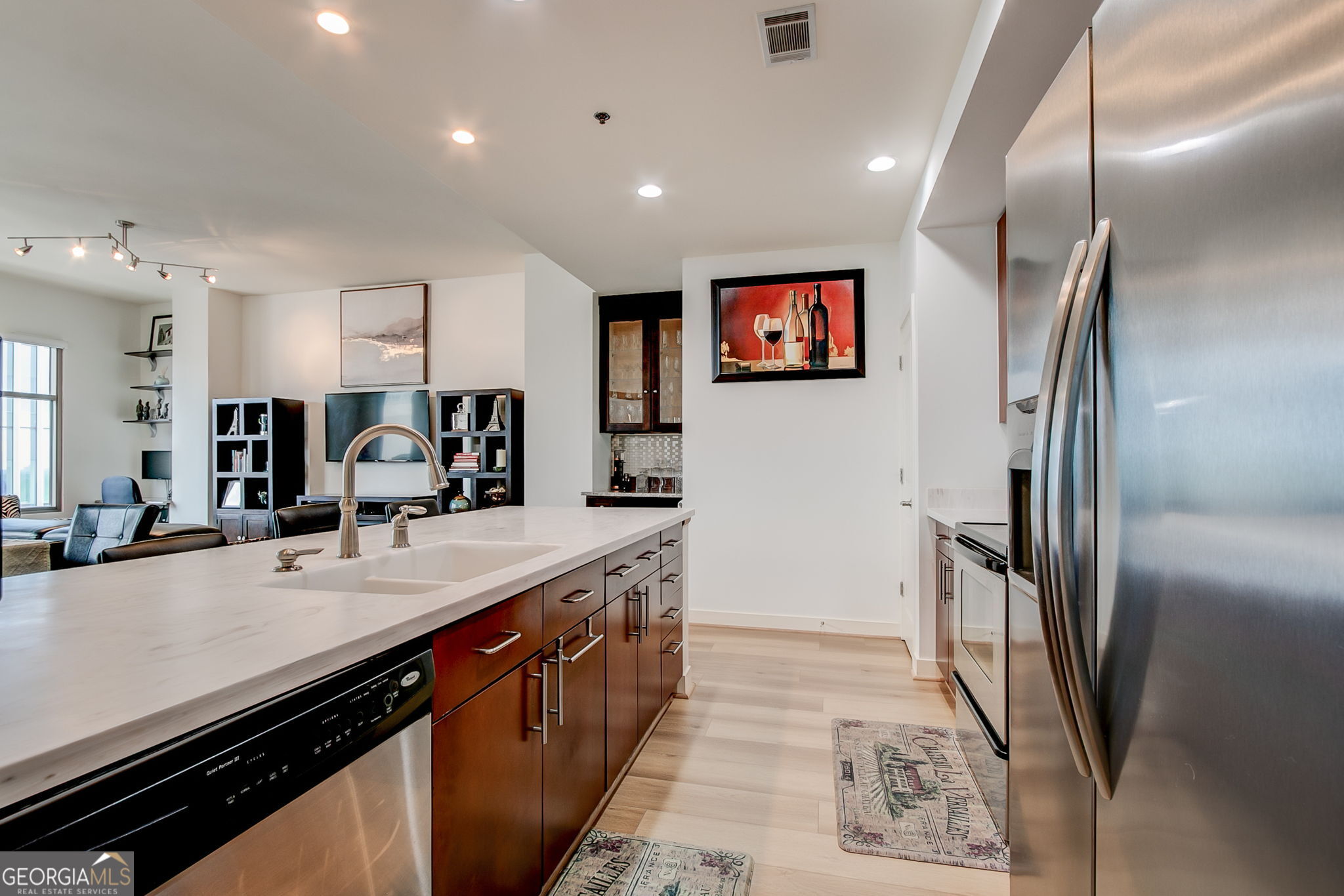 565 Peachtree ST NE 1303