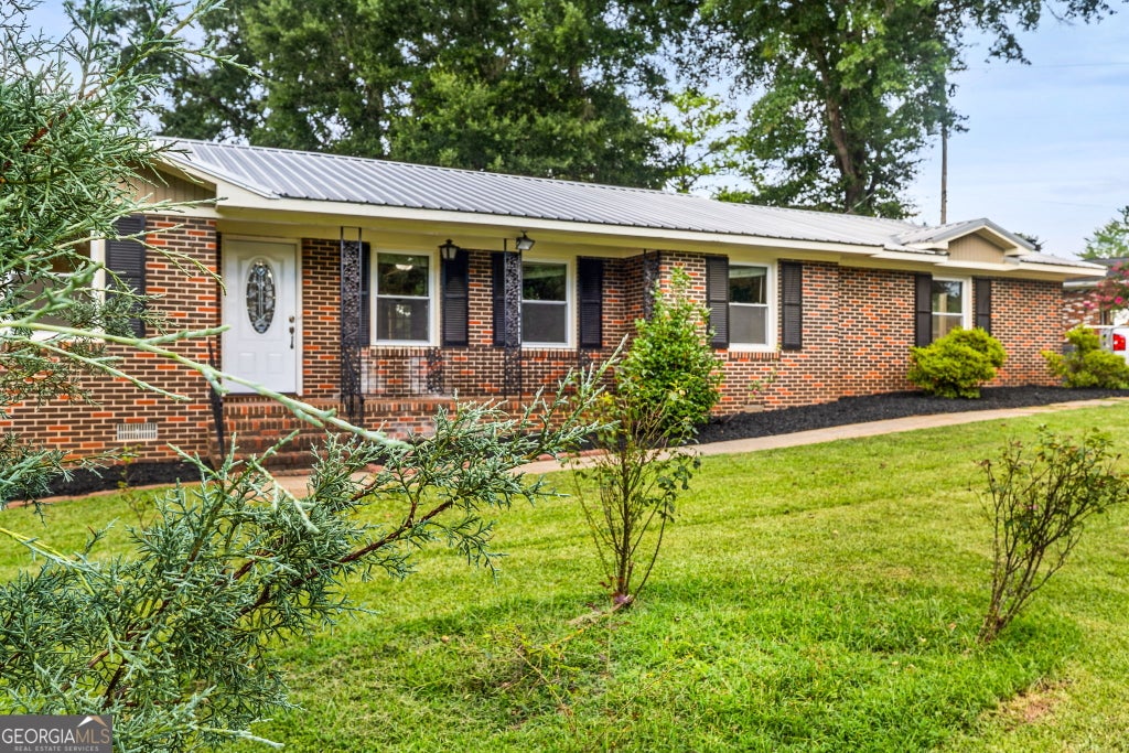 Photo of 134 Ellen Hand Circle, Cedartown, GA 30125 (MLS # 10809570)