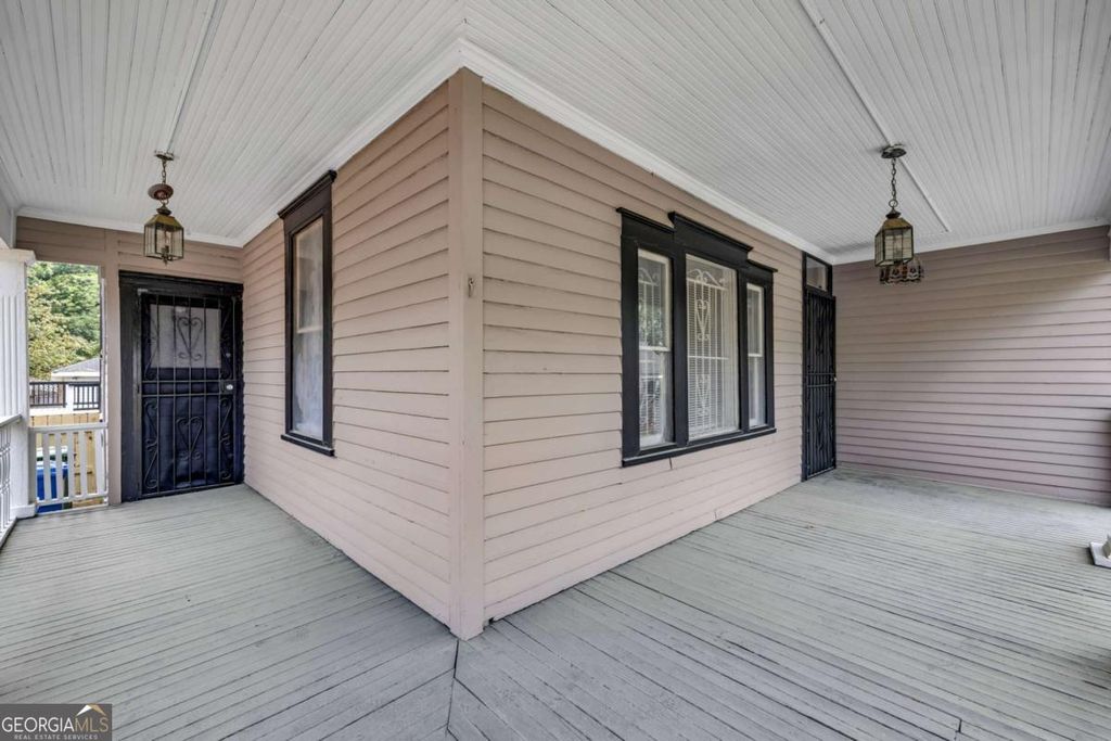 Photo of 660 Queen Street SW #A, Atlanta, GA 30310 (MLS # 10760992)