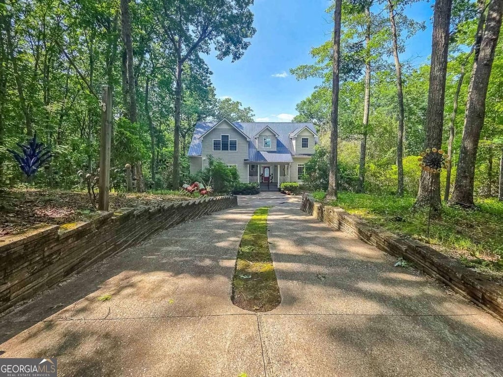 Photo of 120 sunrock mountain Trace, Blue Ridge, GA 30513 (MLS # 10840986)