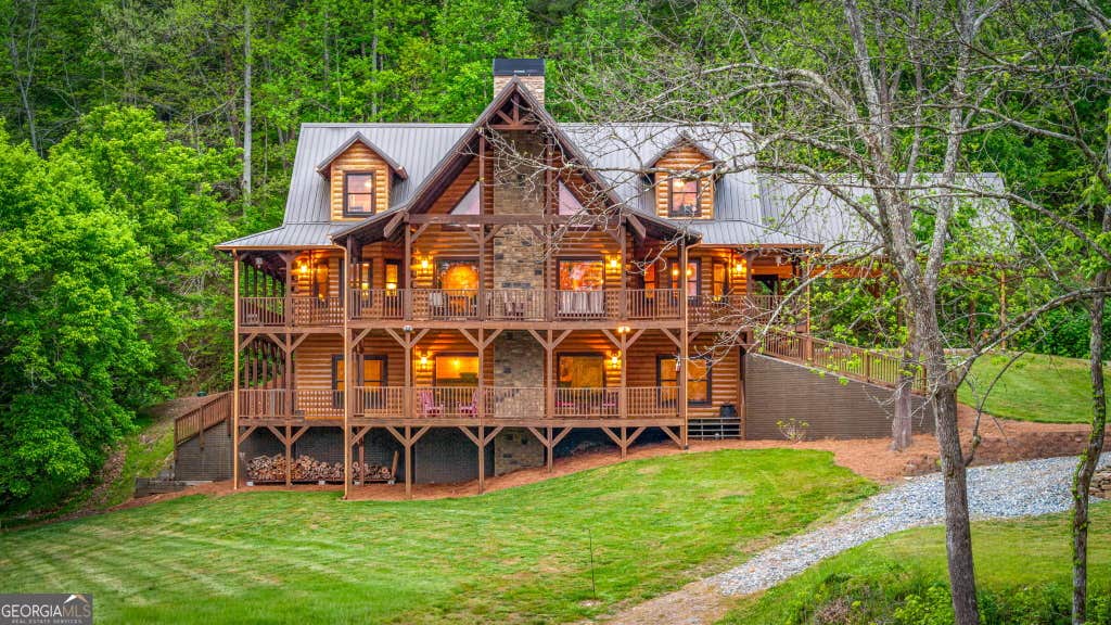 Photo of 460 Wikle Drive, Ellijay, GA 30540 (MLS # 10827941)