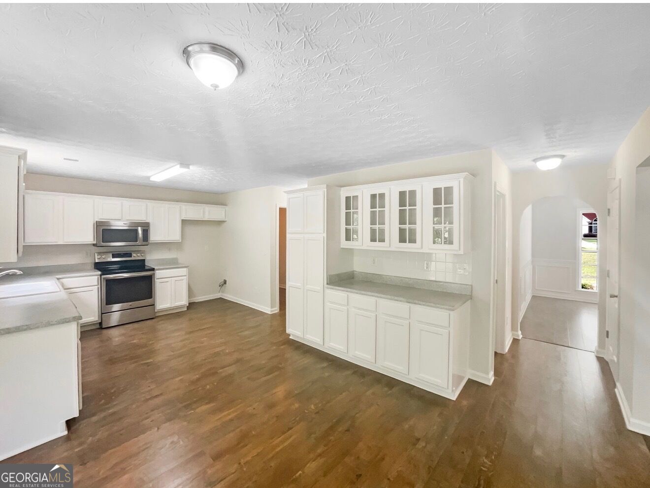 834 Winding Grove LN