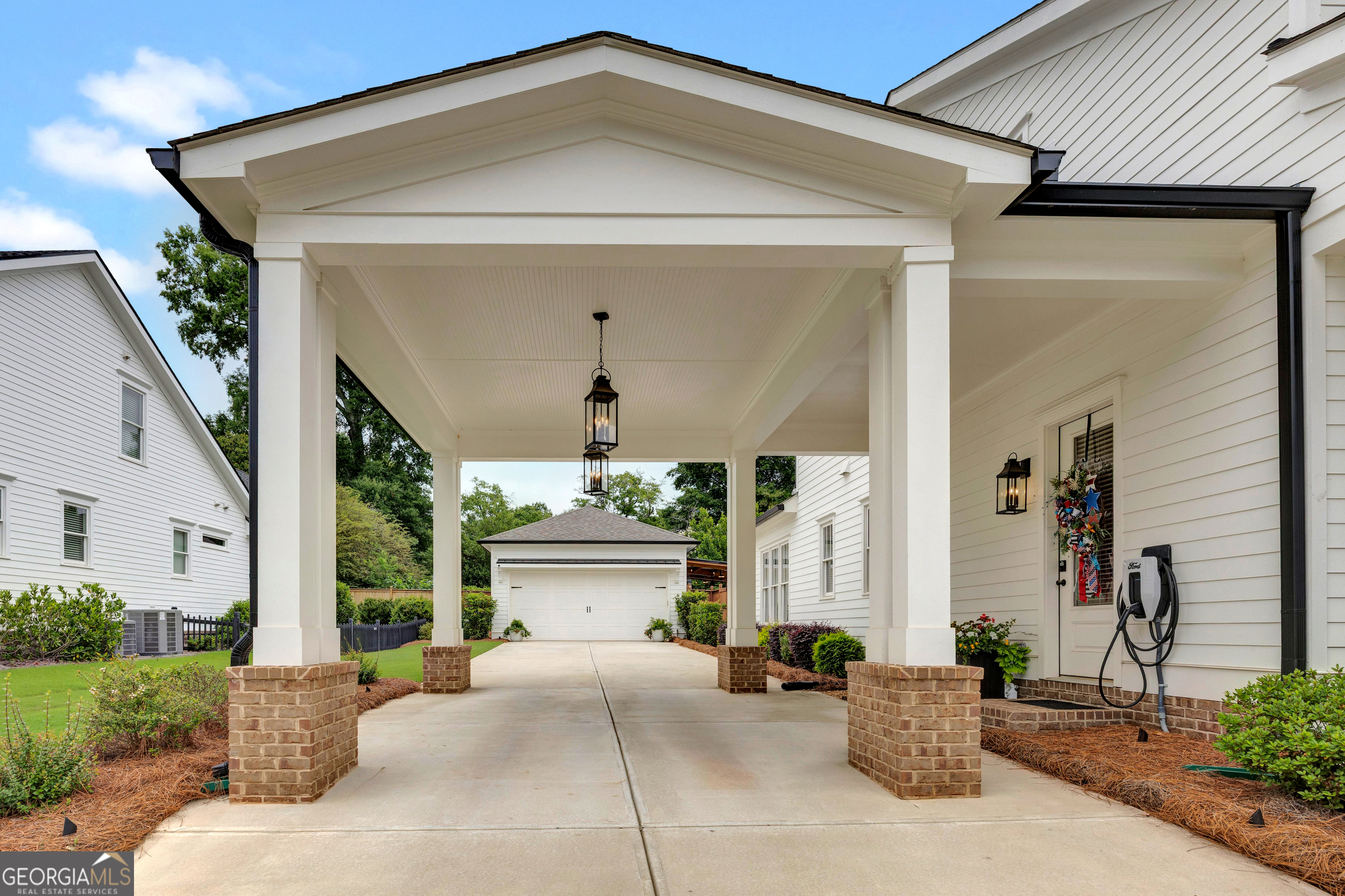670 Foster Park Lane