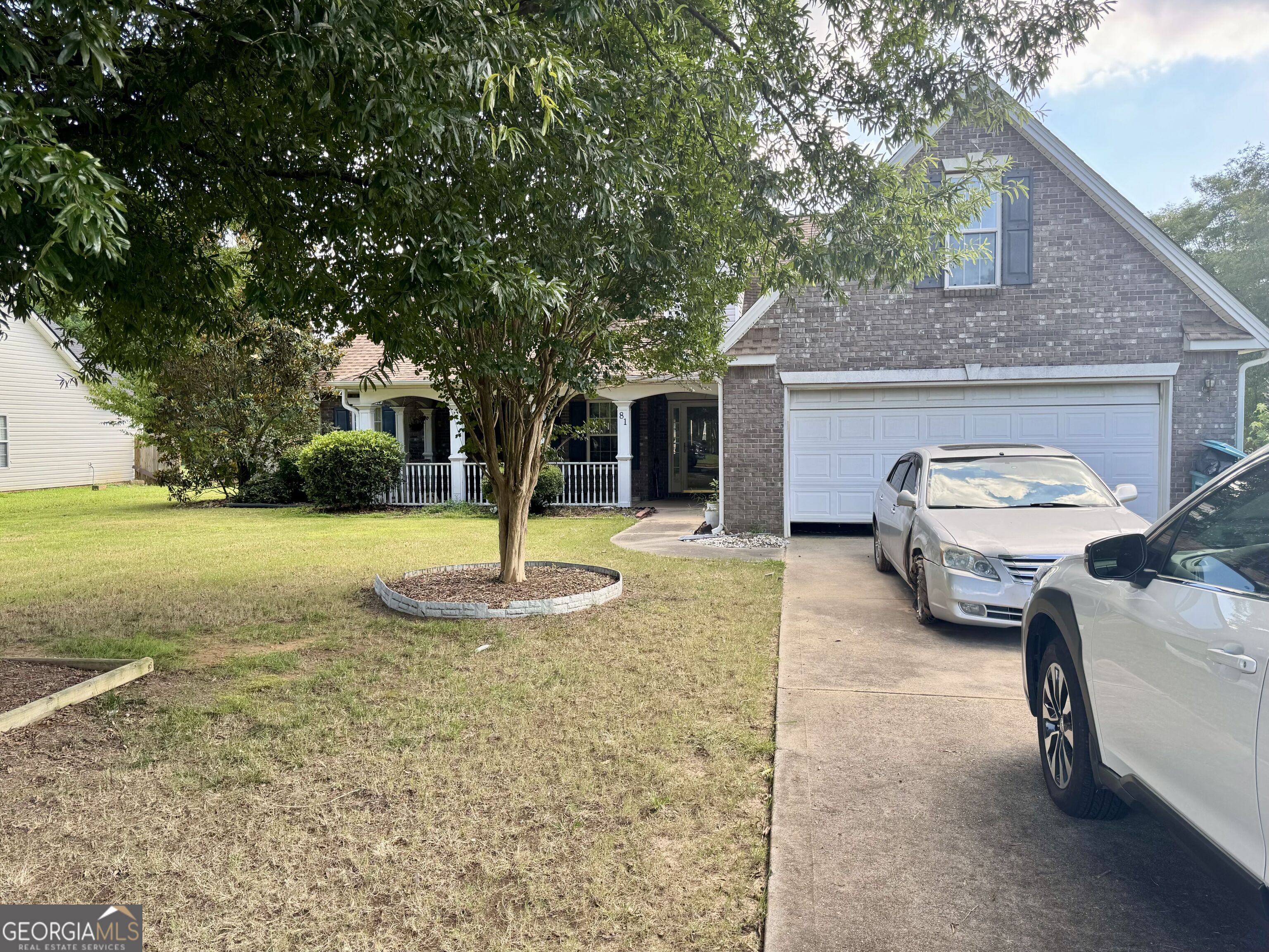 Wonderful investment opportunity or starter home!! Lot's of potential with this one!! Newer roof, HVAC, and water heater. This home is located in a quiet community that offers a pool, playground, and sidewalks! It is located convenient to downtown Hampton, public schools, I-75, and 19/41. Bring all offers!