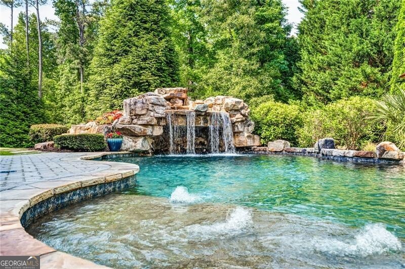 238 Hanson WAY