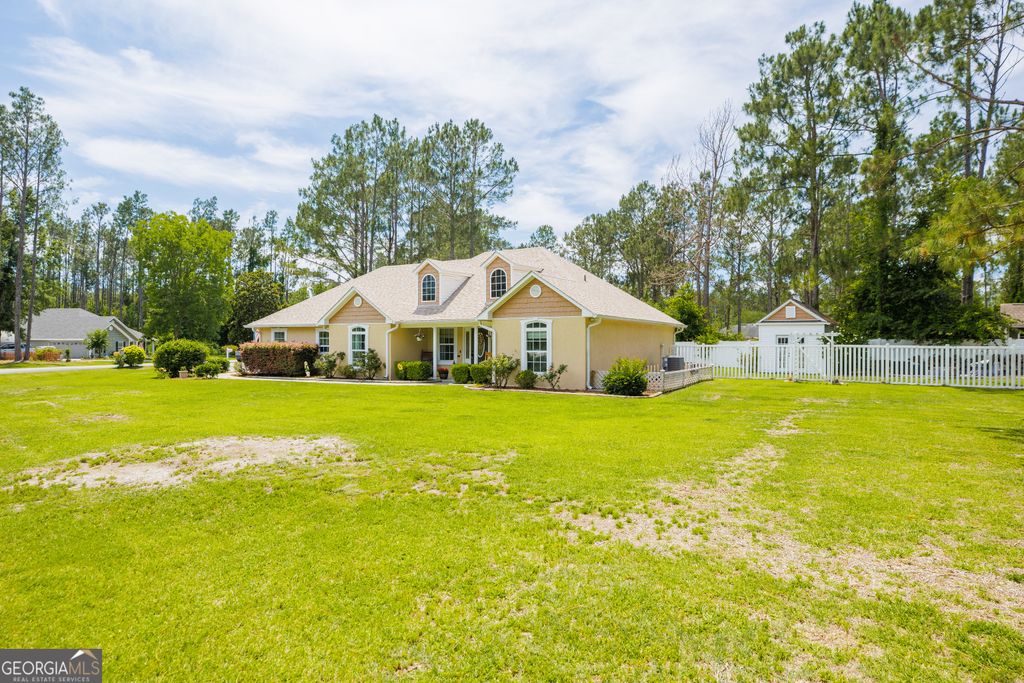 Photo of 21 Cypress Trail, Lakeland, GA 31635 (MLS # 10766365)