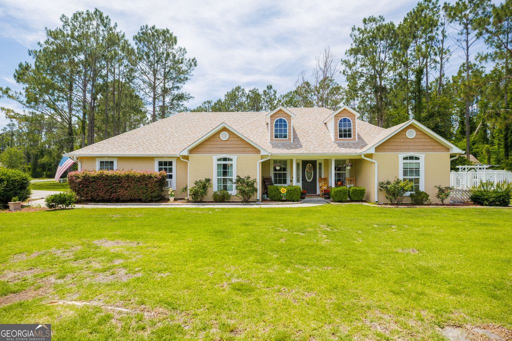 Photo of 21 Cypress Trail, Lakeland, GA 31635 (MLS # 10766365)