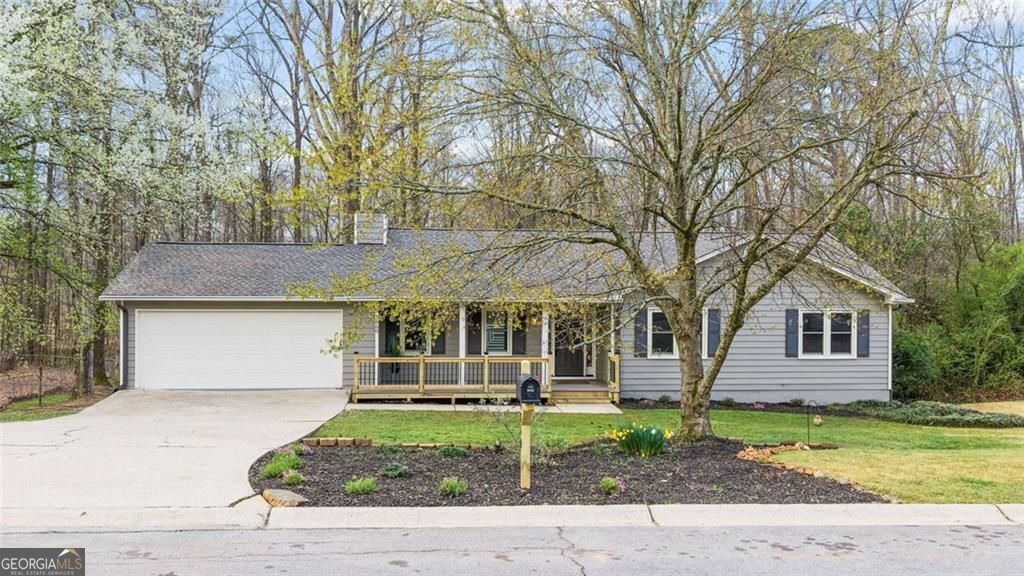 Photo of 1560 Sundale Drive, Lawrenceville, GA 30046 (MLS # 10709914)