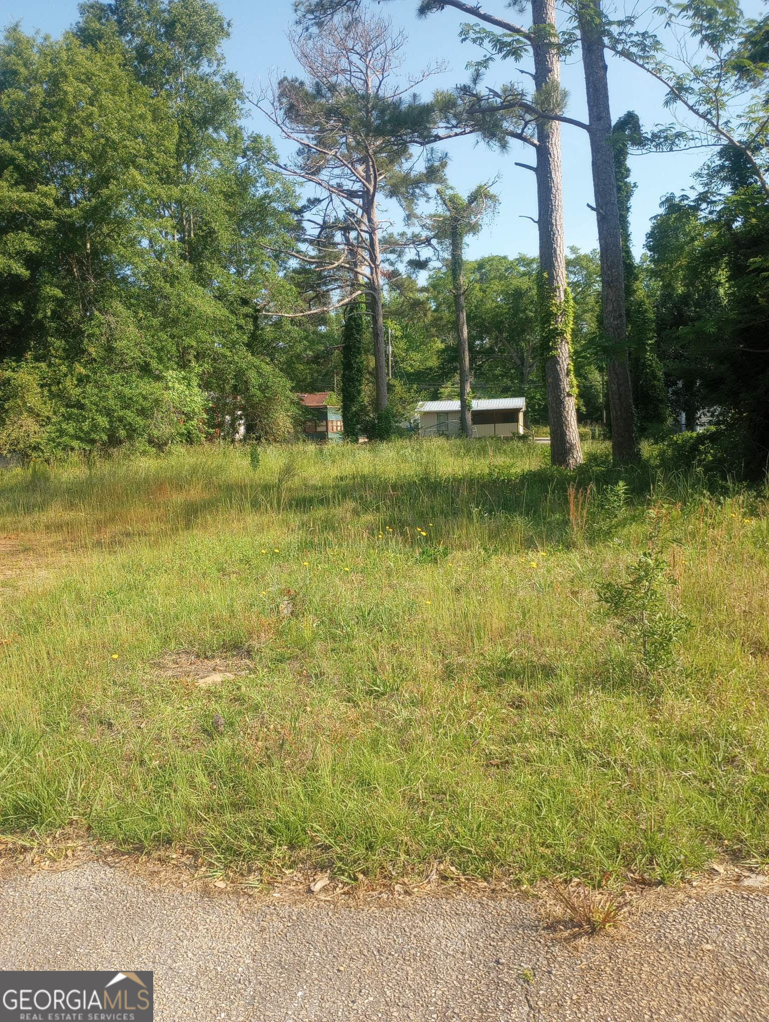 Address: Short Street - Size (sq ft / acre): 9,603 / 0.22 Condition: Cleared