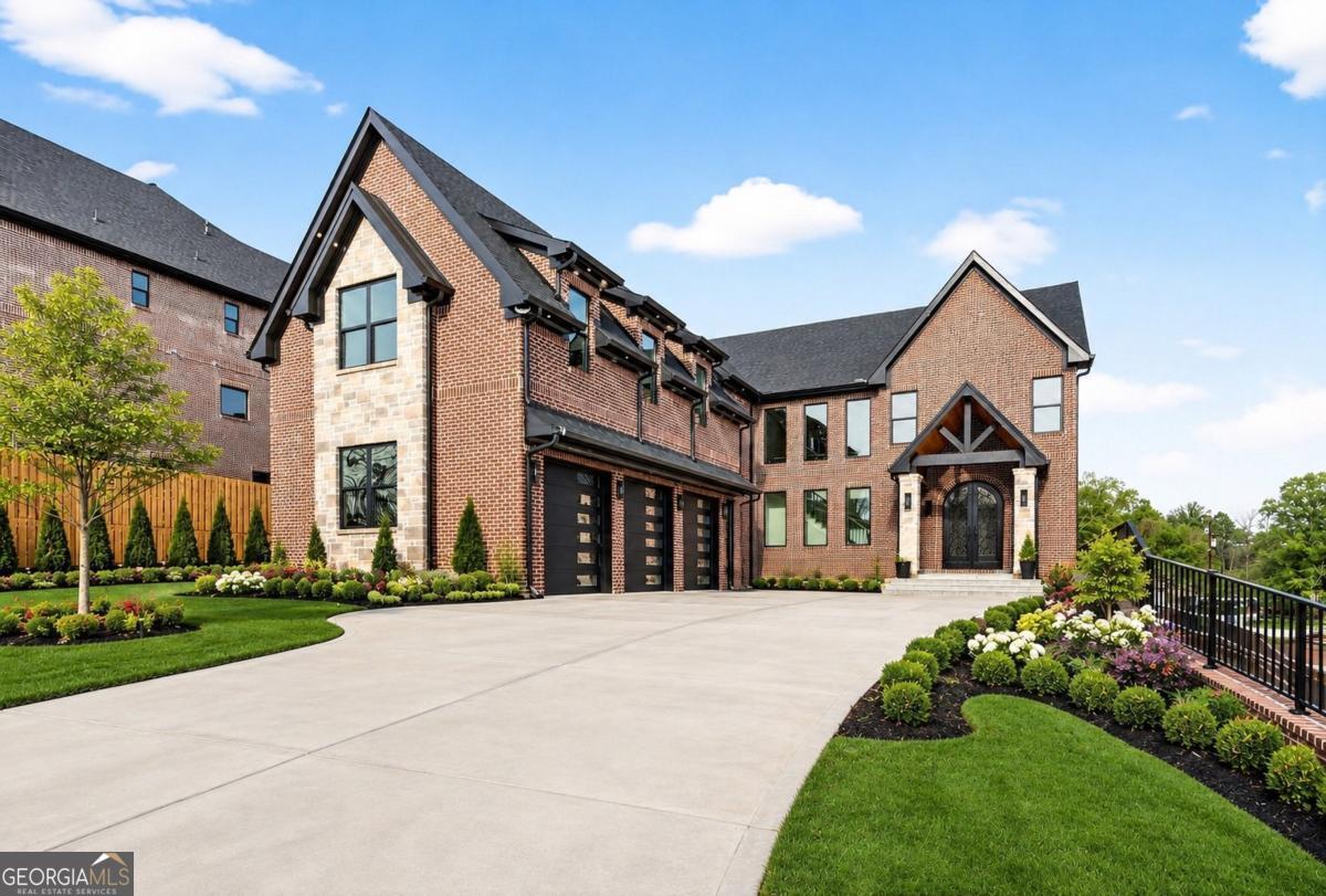 403 Thunder RD