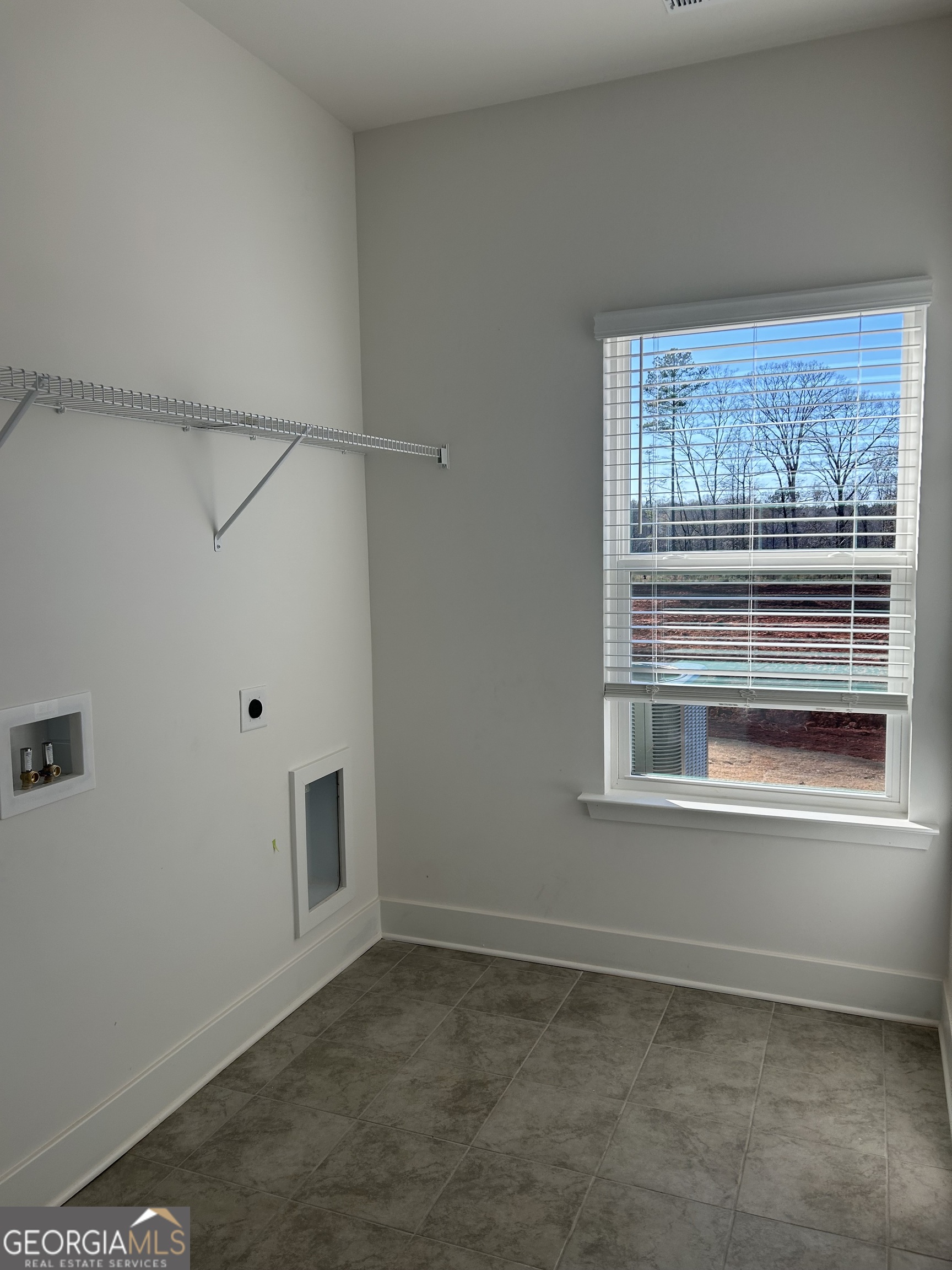 1166 Barrington Place WAY