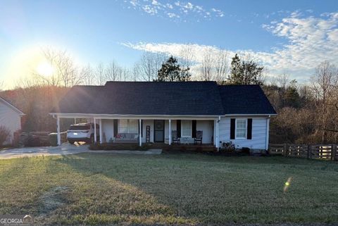 82 Clint ST Cleveland GA 30528