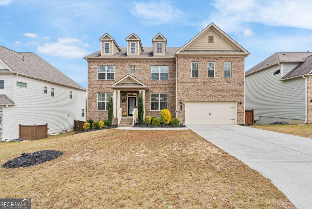 Photo of 7905 Brewton Creek Drive, Cumming, GA 30028 (MLS # 10668292)