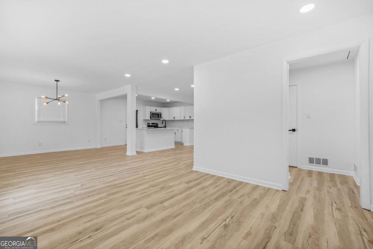 120 Ingleside DR