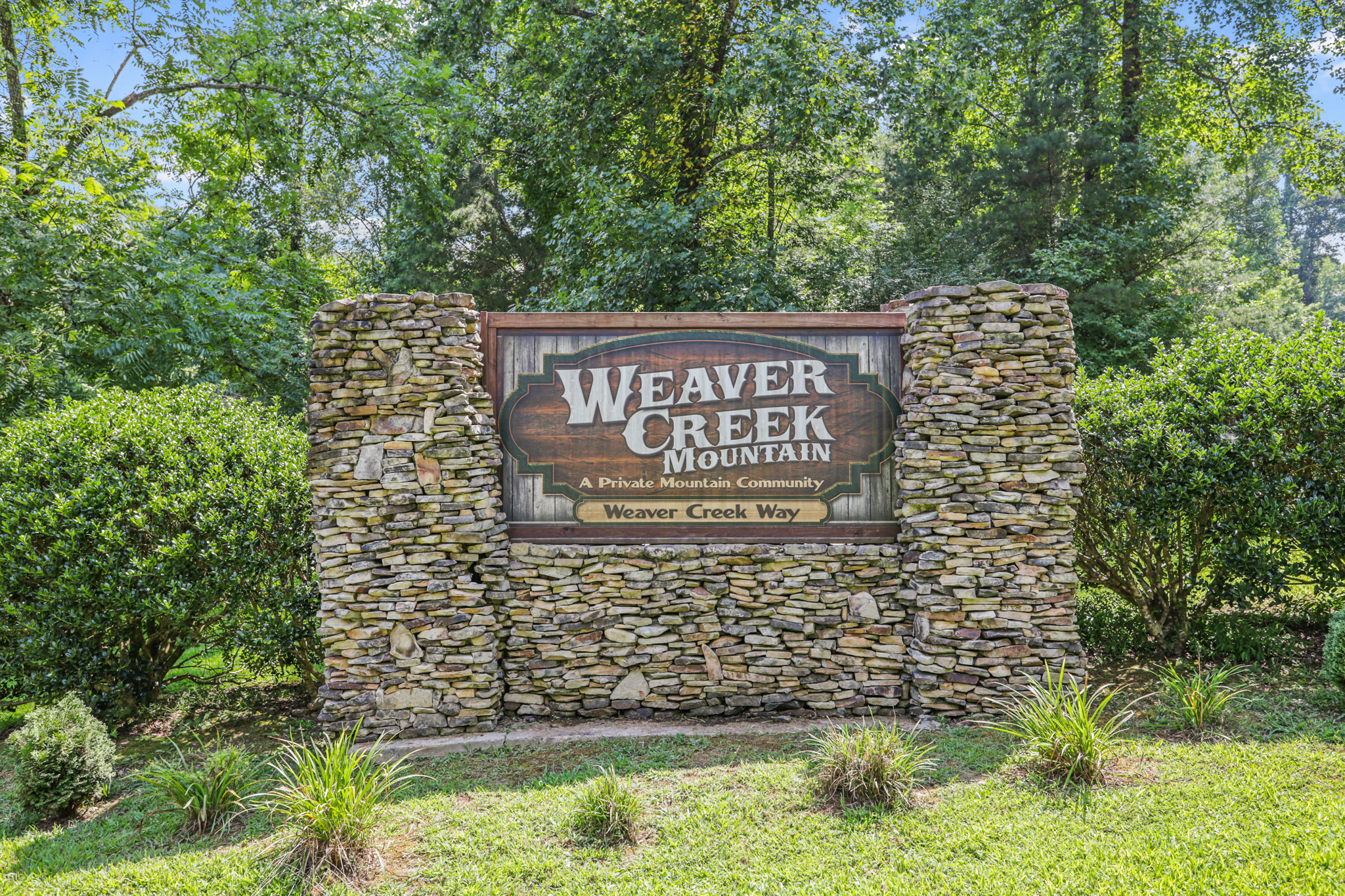 Weaver Creek Mountain - Land