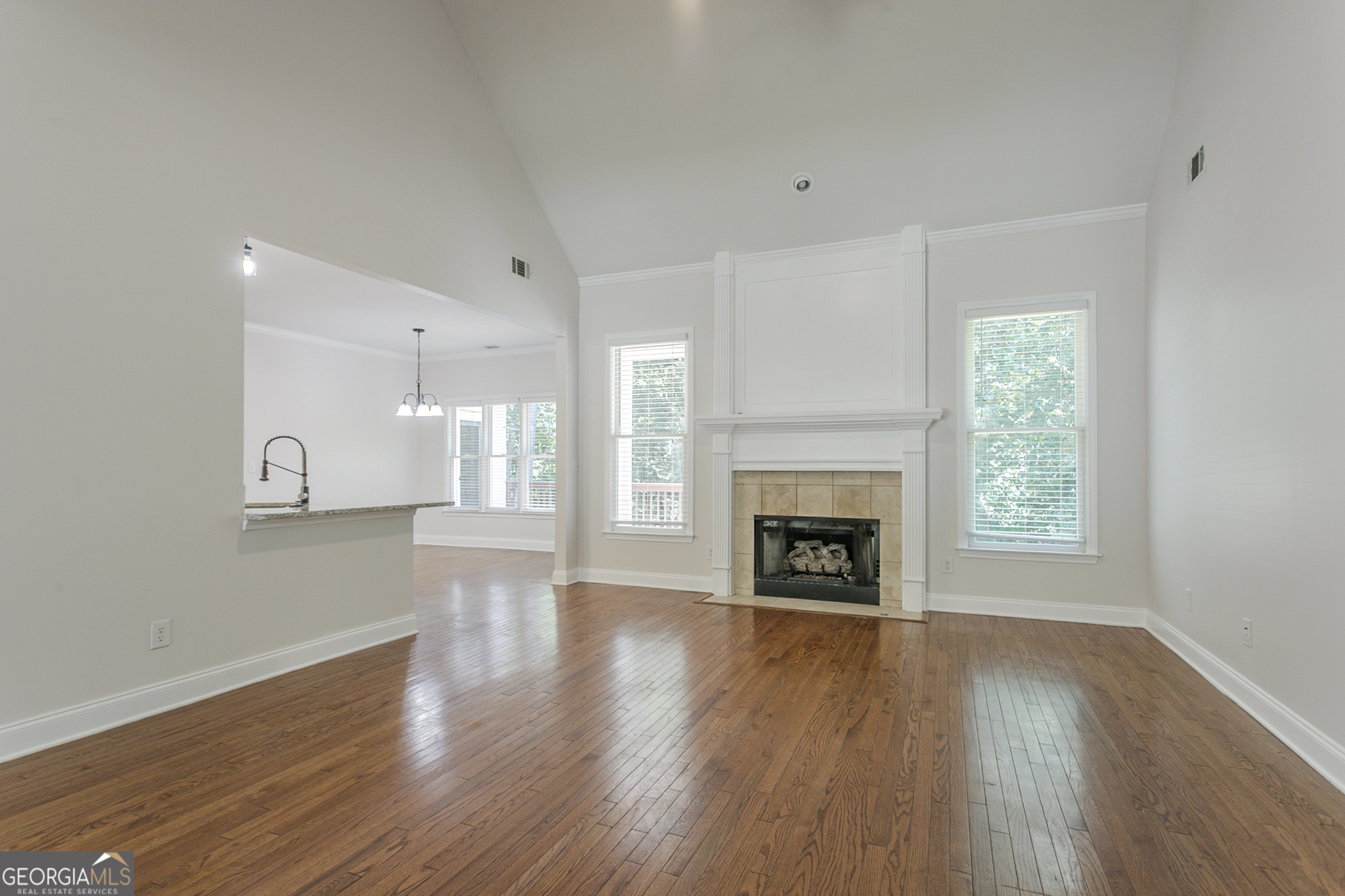 1255 Chippewa Oak DR NE