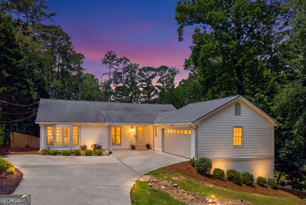 Photo of 6014 Lake Lanier Heights Road, Buford, GA 30518 (MLS # 10795061)