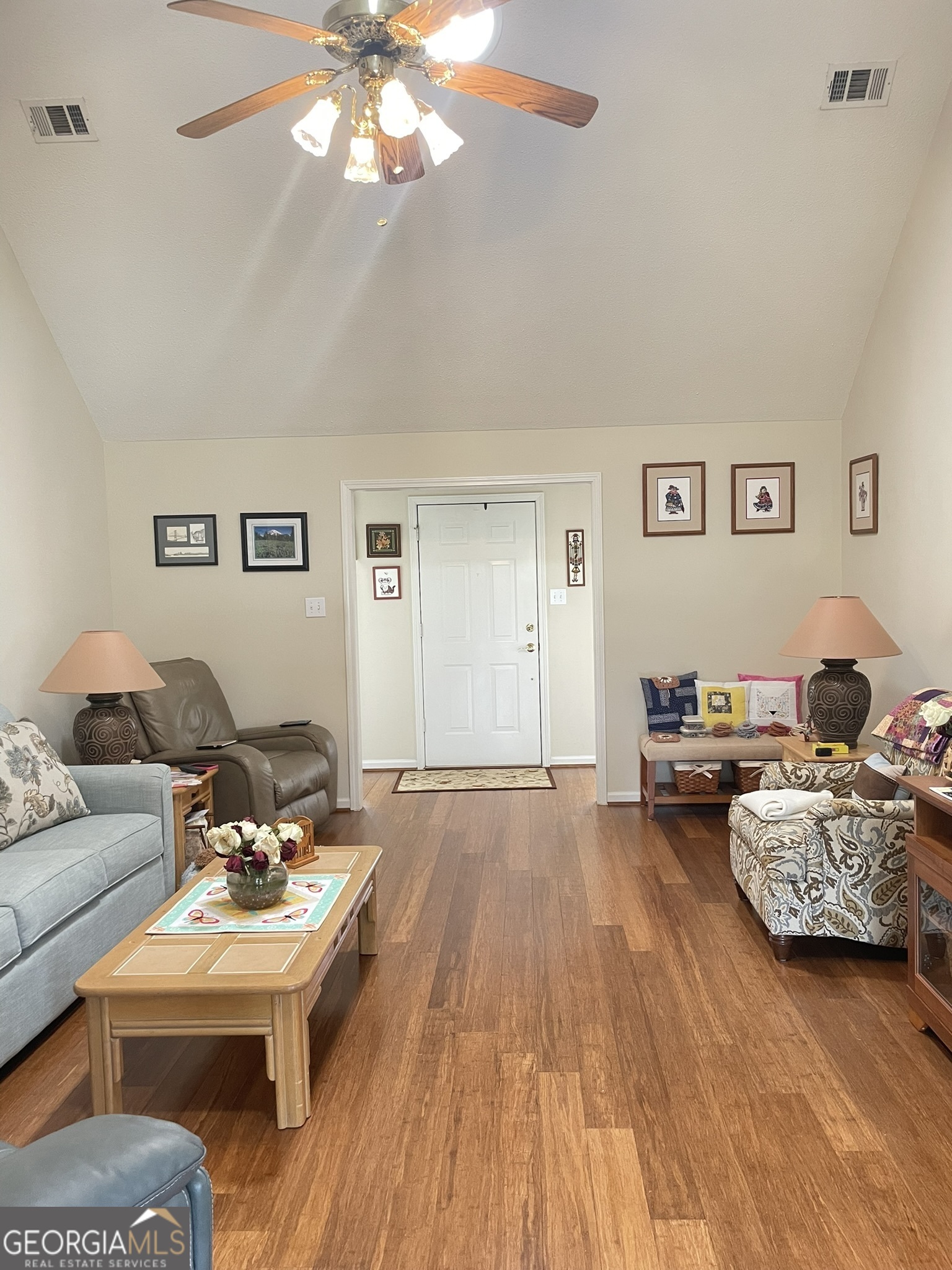 205 Ellicott DR