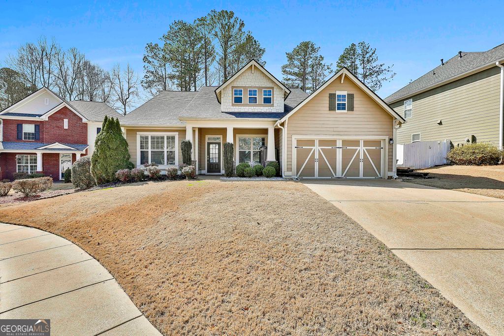 Photo of 15 Mossy Rock Court, Newnan, GA 30265 (MLS # 10696299)