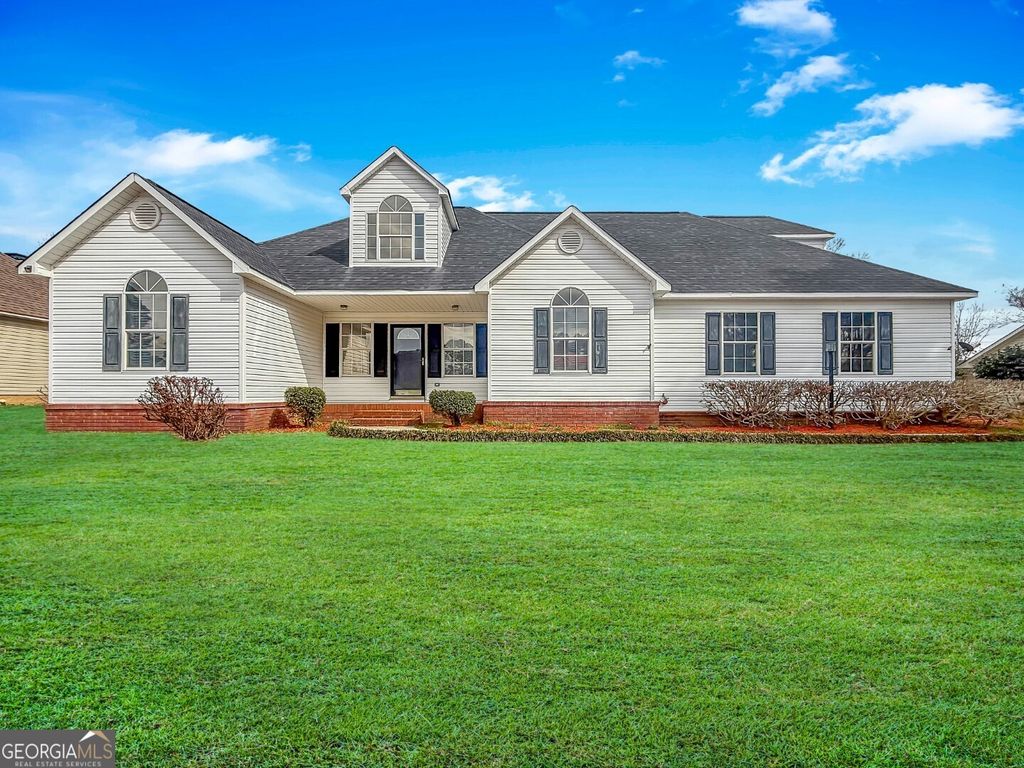 Photo of 177 Gleneagle Drive, Byron, GA 31008 (MLS # 10705536)