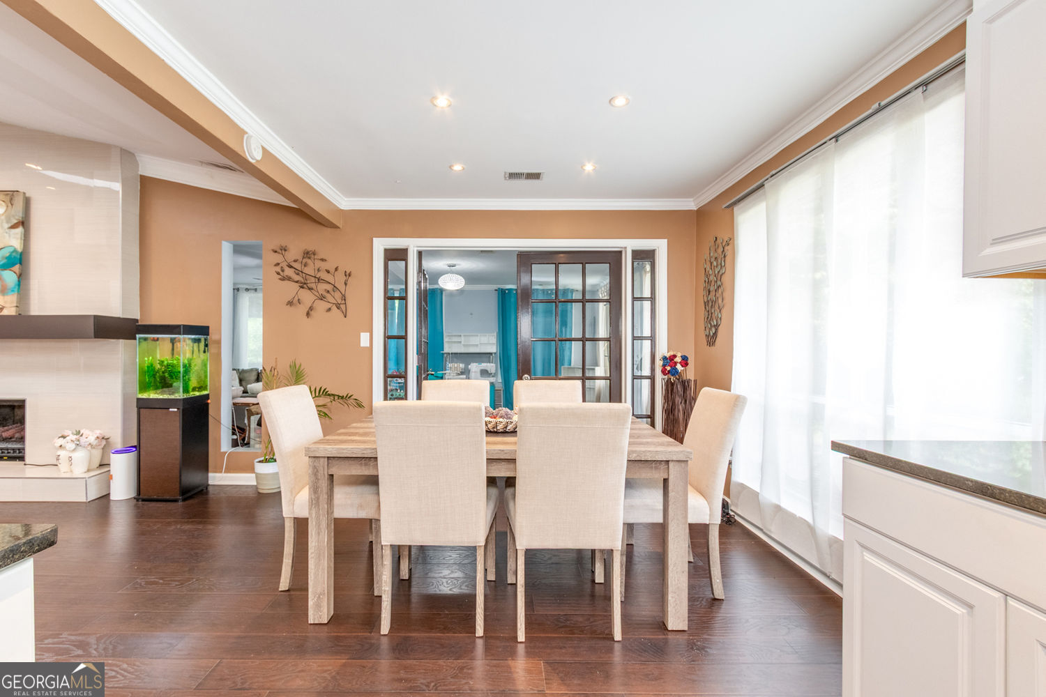 Roswell, Georgia 30076, United States, 3 Bedrooms Bedrooms, ,3 BathroomsBathrooms,Residential,Active,199996