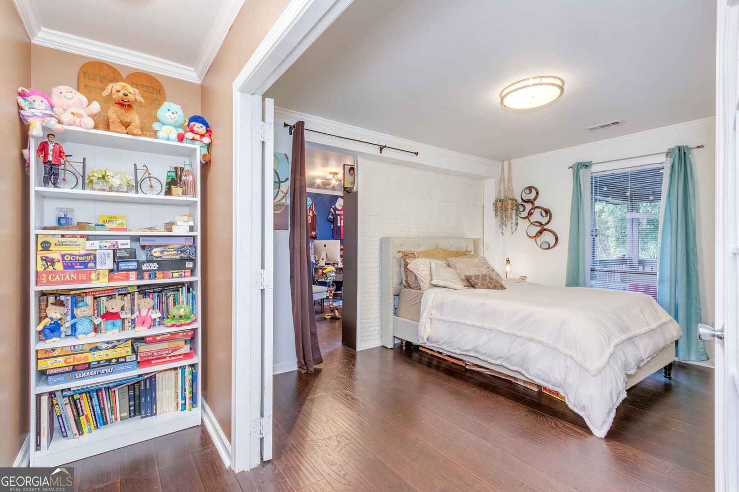 Roswell, Georgia 30076, United States, 3 Bedrooms Bedrooms, ,3 BathroomsBathrooms,Residential,Active,199996