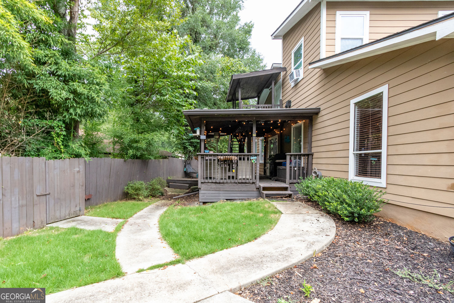 Roswell, Georgia 30076, United States, 3 Bedrooms Bedrooms, ,3 BathroomsBathrooms,Residential,Active,199996