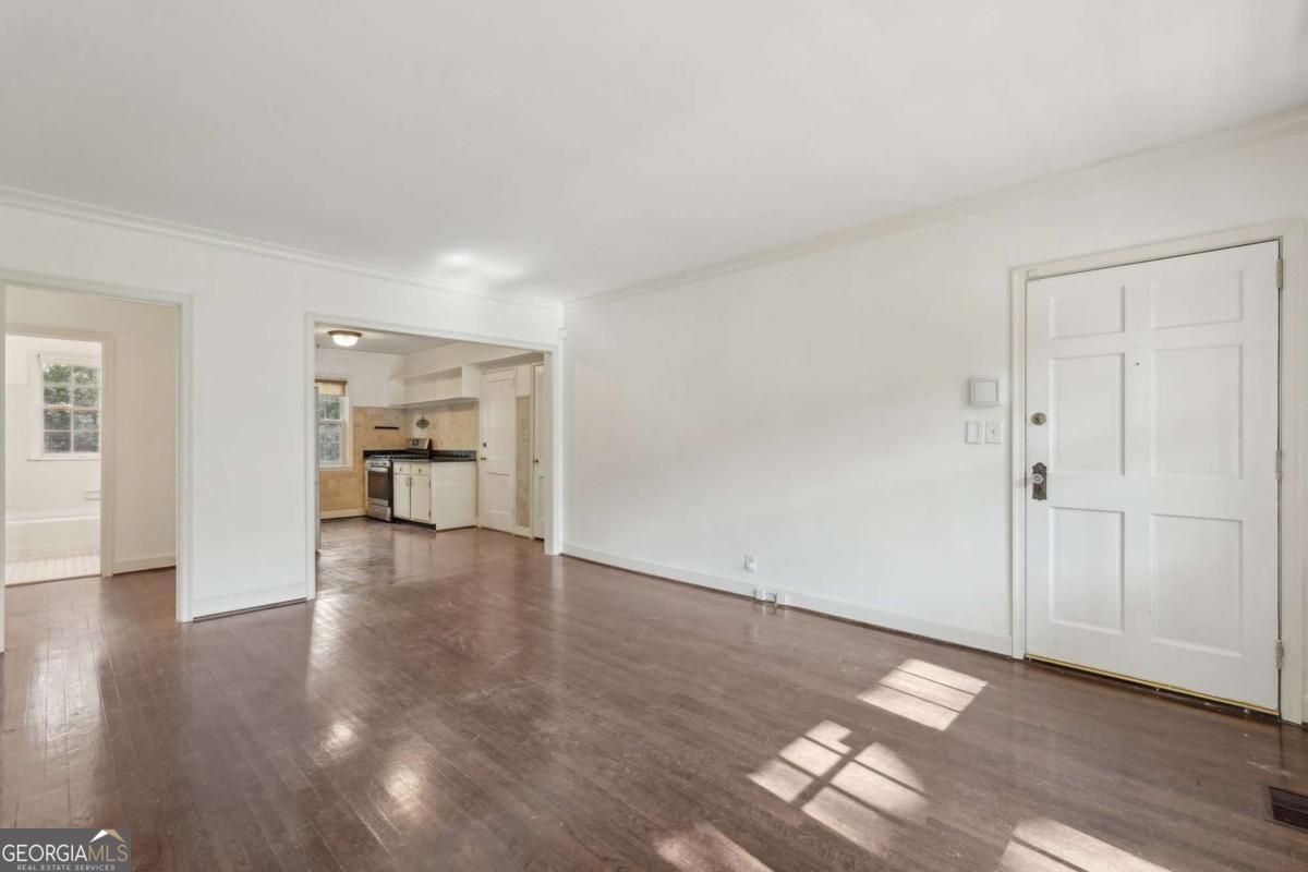 55 Delmont DR NE D1